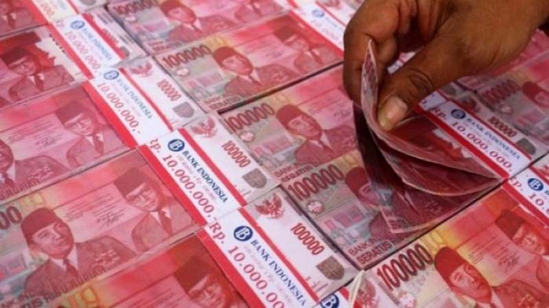 Dolar Nyaris Rp15.200, Pemerintah Pantau Dampak ke Anggaran