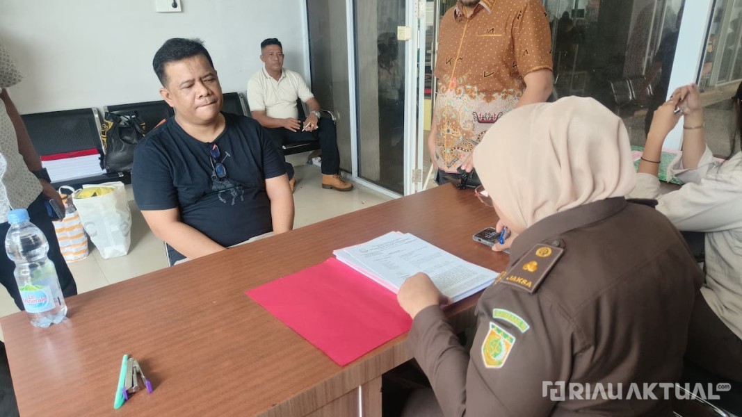 Eks Dirut RSD Madani Pekanbaru Ditahan, Diduga Tipu Proyek Rp2,1 MiliarH
