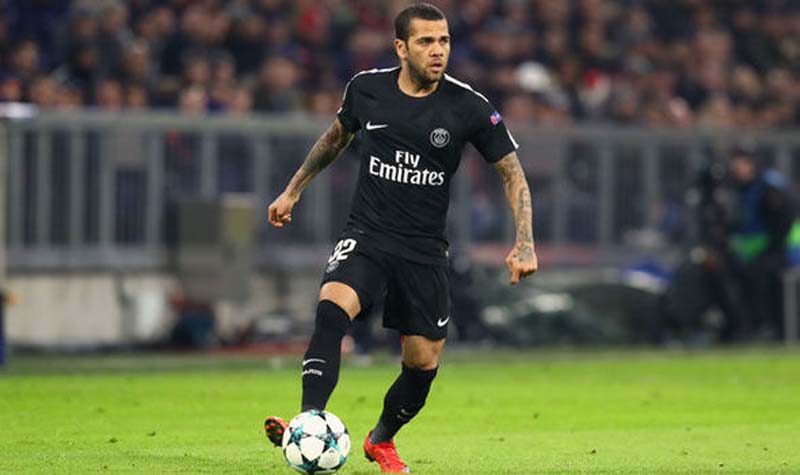 Dani Alves: Madrid Jadi Lebih Berbahaya Tanpa Ronaldo