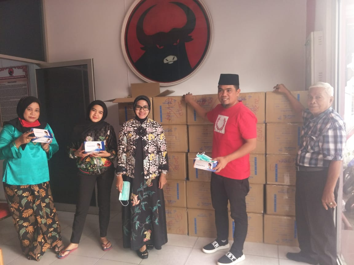 H Zukri ketua DPD PDI-P Cek Persiapan Pendistribusian Masker ke Seluruh Provinsi Riau