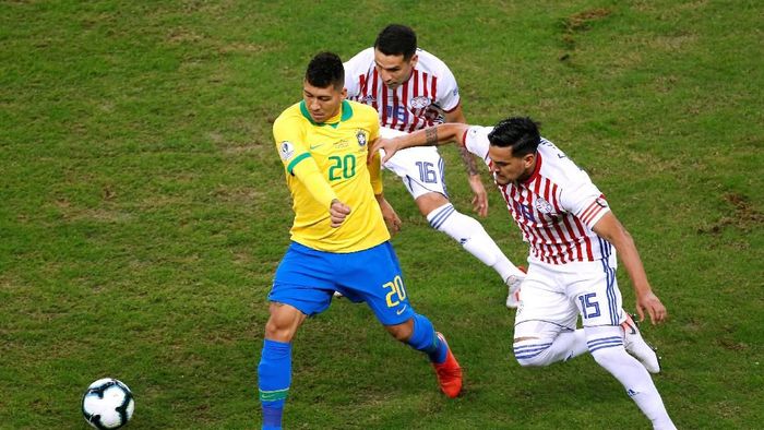 Bahkan Pelatih Brasil Ikut Komplain Lapangan Copa America 2019