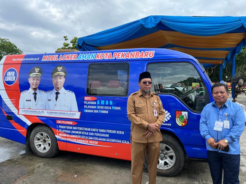 Pemko Pekanbaru Luncurkan Mobil Loker AMAN, Bisa Cetak Kartu Pencari Kerja