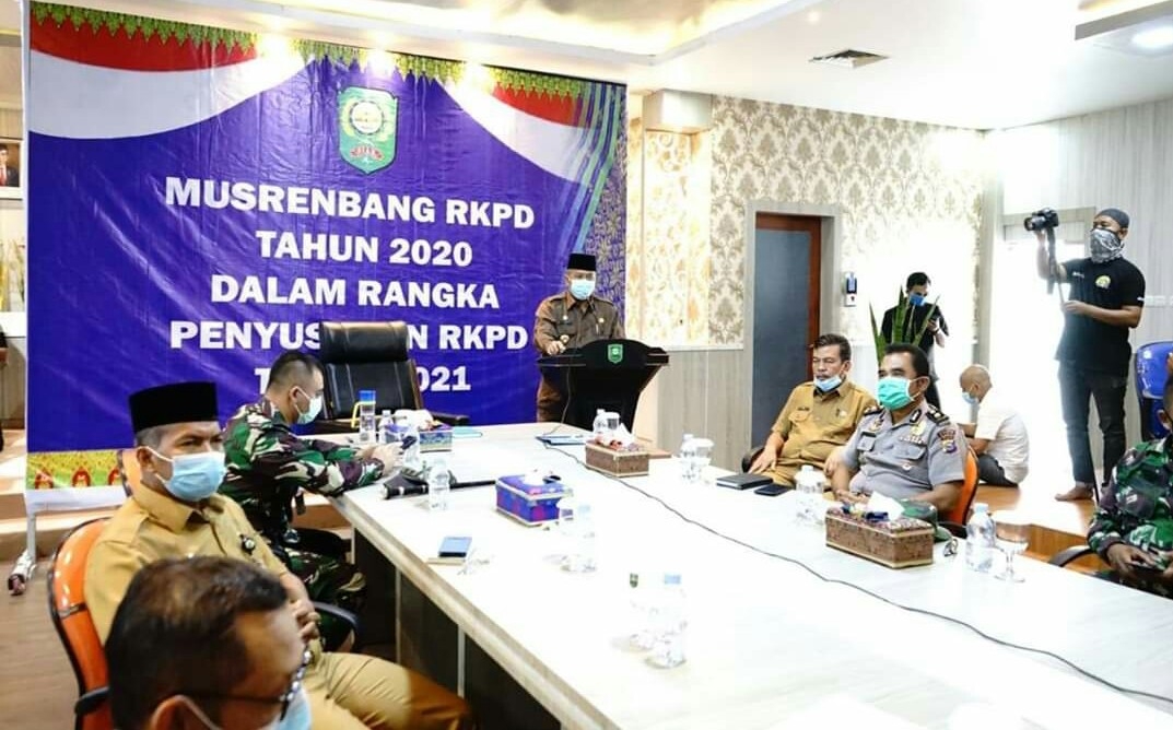 Via VidCon, Bupati Alfedri Pimpin Musrenbang RKPD Tahun 2021