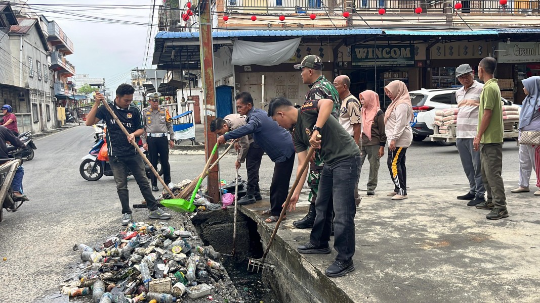 Polres Kepulauan Meranti Gelar Kurve Bersama Polsek linisektor Tampil Dalam Gerakan Indonesia Asri