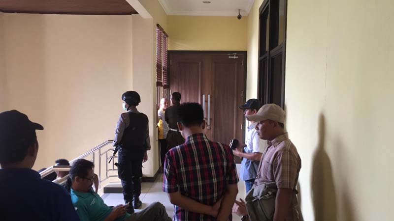 KPK Geledah Ruang Kerja DPRD Lampung Selatan
