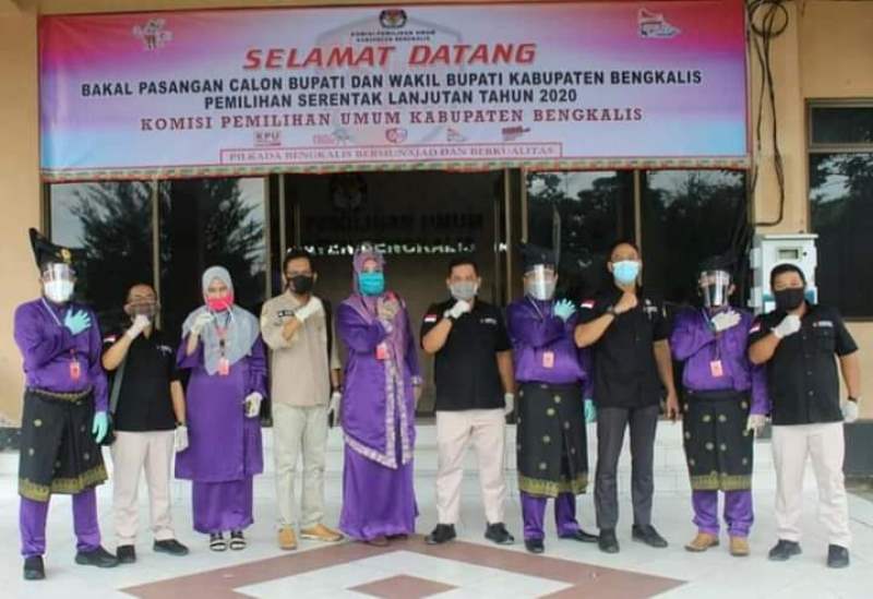 KPU Bengkalis Periksa Berkas Bakal Pasangan Calon