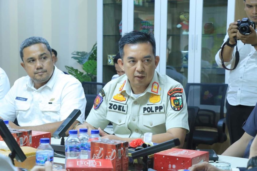 Penertiban Reklame Rampung, Jalan Sudirman Pekanbaru Berubah Jadi Jalur Hijau