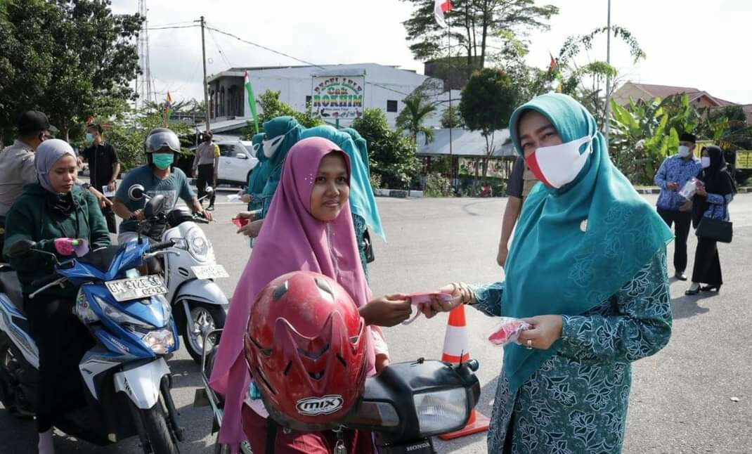 TP PKK Siak Gelar Gerakan Bersama Pakai Masker