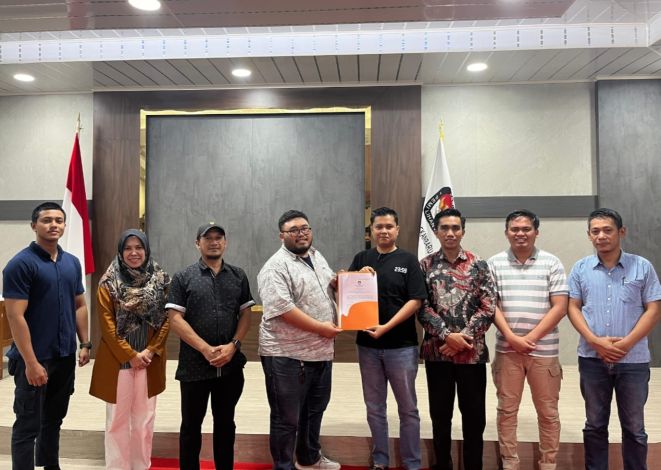 Pasangan Edy Natar - Bibra Pertama Lengkapi Persyaratan Pilwako Pekanbaru ke KPU