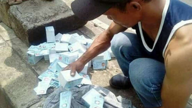 E-KTP Tercecer Bukan Barang Bukti Kasus