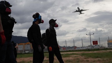 Wisata Loyo akibat Demo, 7 Pesawat Hong Kong Airlines Disita