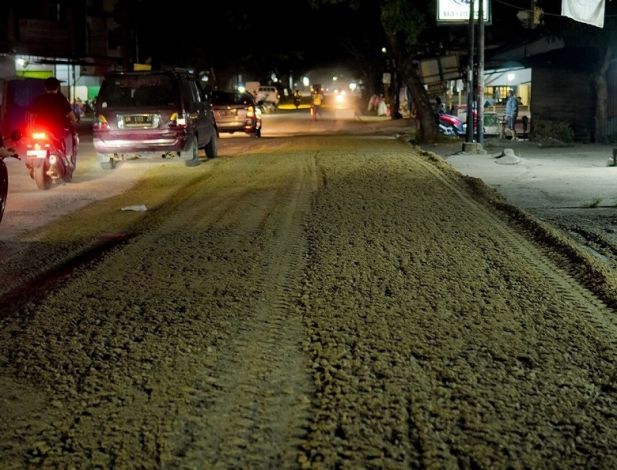 Jalan Dharma Bakti Mulai Diperbaiki, Termasuk Drainase Sepanjang 120 Meter