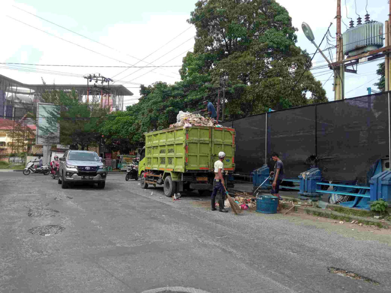 Pengelolaan Dievaluasi, Warga Pekanbaru Diingatkan Jangan Buang Sampah di TPS Liar