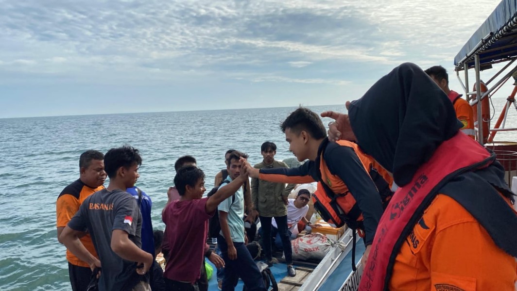 KM Ade Putra Tenggelam di Selat Malaka, 5 ABK Selamat