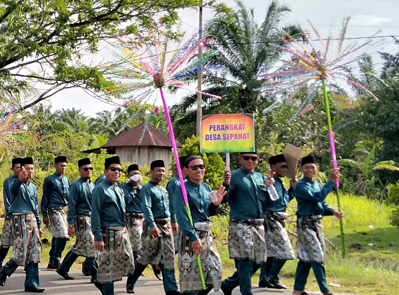 Pawai MTQ Ke 50 Tingkat Kabupaten, Pemdes Sepahat Hadir Dalam Ikut Pawai Ta'aruf