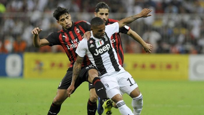 Douglas Costa: Dulu Milan Memang Fenomenal