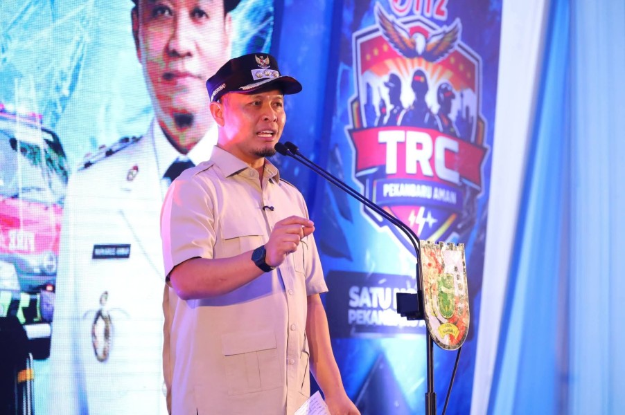 Cukup Telepon 112, Keluhan Sampah Hingga Jalan Berlubang Siap Ditangani Pemko Pekanbaru