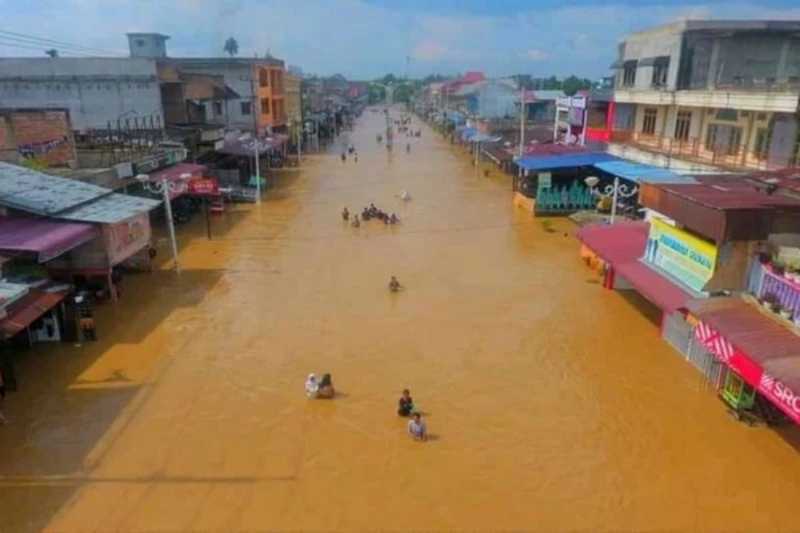 Jalur Menuju Sumut via Rohul Terputus Banjir