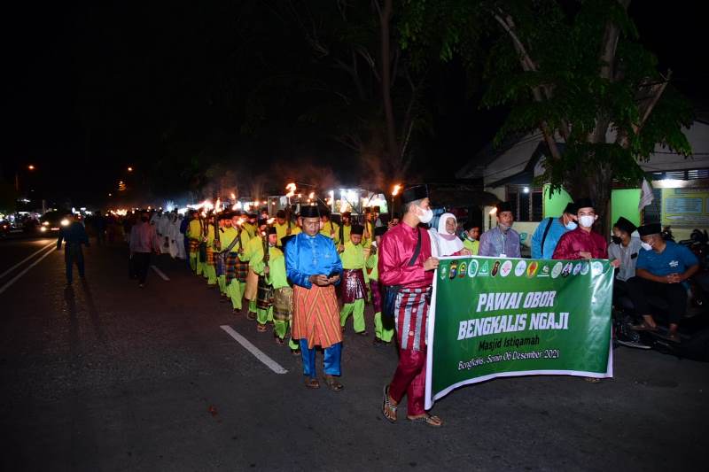 Bengkalis Ngaji Bersama DMDI, Pawai Obor Jadi Perhatian Warga