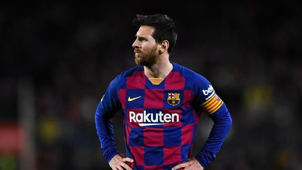 Maradona: Messi Tak Bisa Tiru Saya di Napoli
