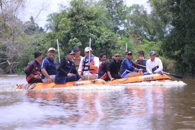 Tinjau Penanganan Banjir, Staf Ahli Bappenas Temukan Fakta Mengejutkan di Sungai Sail