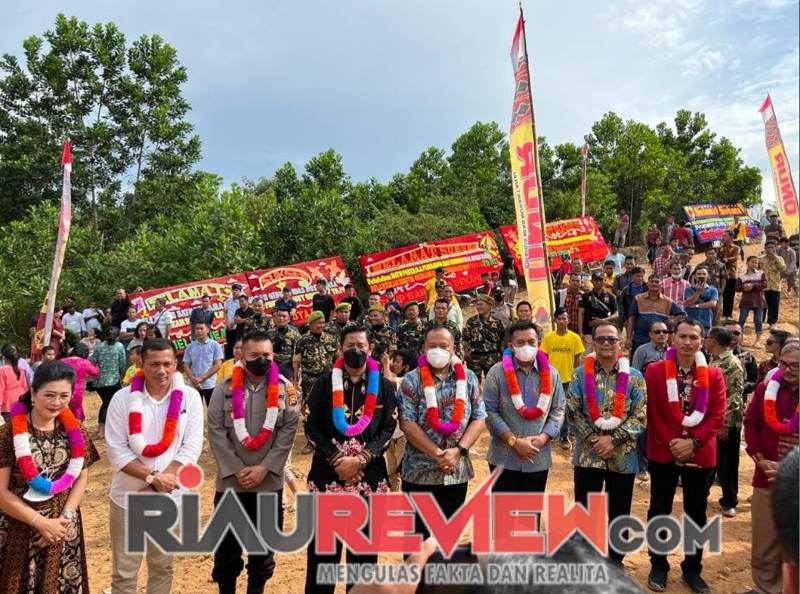 H. Muhammad Adil Hadiri Peletakan Batu Pertama Gedung Nias Nusantara