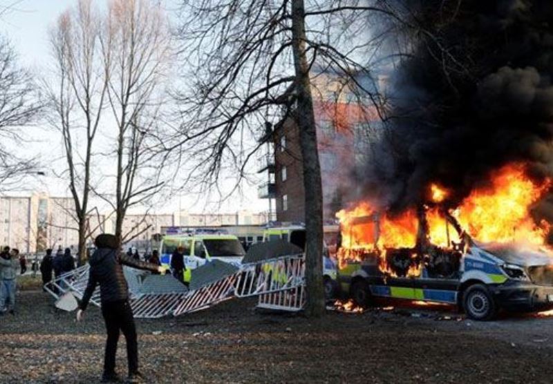 Rusuh, Partai Sayap Kanan Dituding Jadi Dalang Pembakaran Al-Qur'an di Swedia