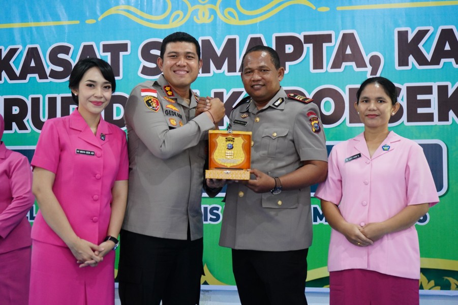 Penuh Kehangatan Kapolres Meranti Dalam Kenal Pamit Pejabat Usai Pelantikan