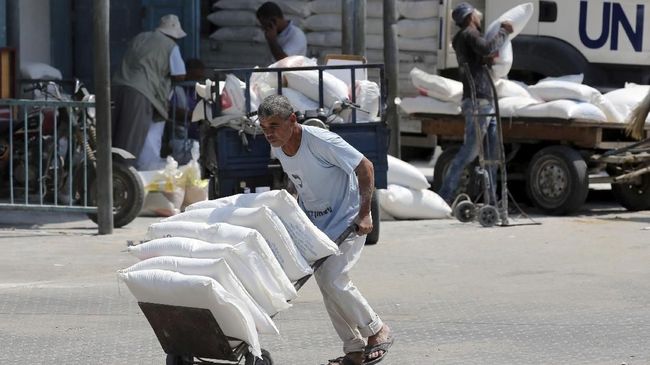 Bantuan Dipangkas, Palestina Terancam Krisis Ekonomi