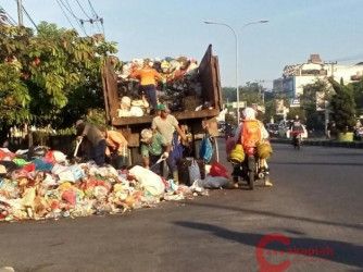 Pembayaran Retribusi Sampah Sudah Non Tunai, Warga Diingatkan Tak Bayar Cash
