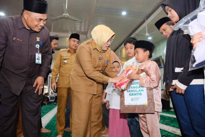 Anak Yatim dan Dhuafa di Siak Dapat Santunan Tiap Bulan