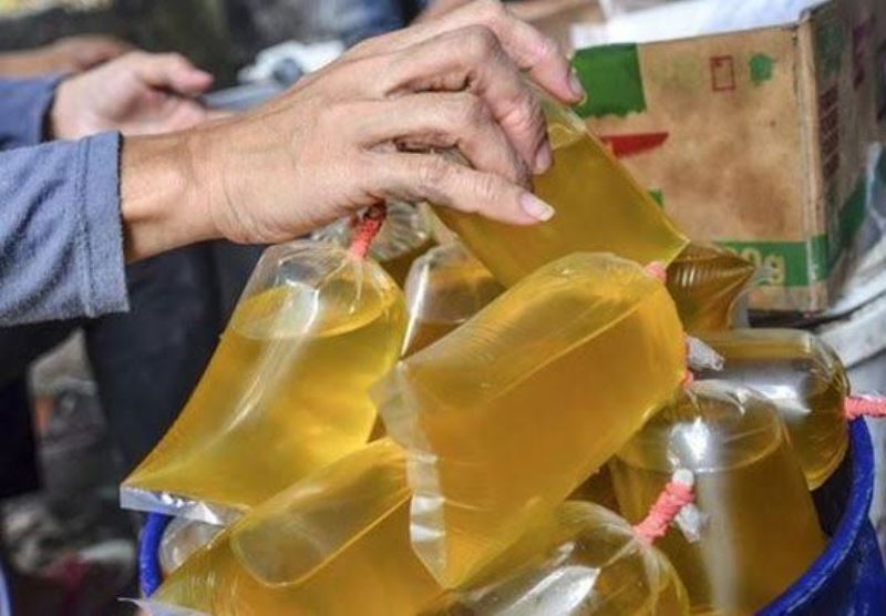 Pasca Pencabutan HET, Harga Minyak Goreng di Pekanbaru Bikin Geleng-geleng Kepala