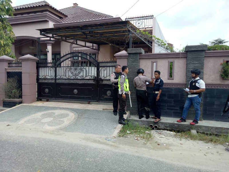 Drama Pengepungan Kawanan Perampok di Rawamangun Pekanbaru