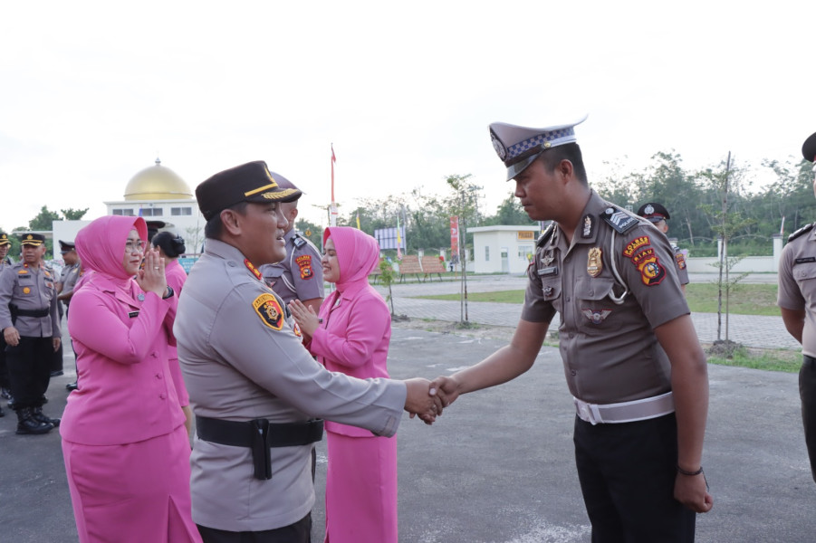 Pimpin Upacara Laporan Kenaikan Pangkat Personel, Andi Yul : Jadikan Ini Penyemangat dan Motivasi da