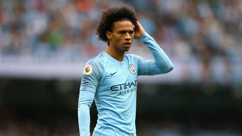 Guardiola Tantang Sane Segera Tampil Bagus Lagi