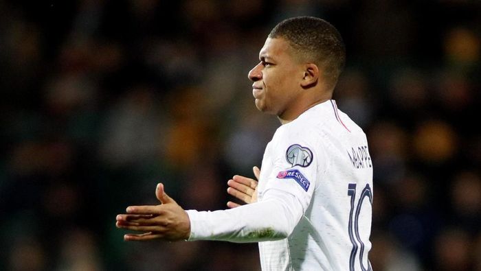 Eits, Mbappe Ketahuan Diving