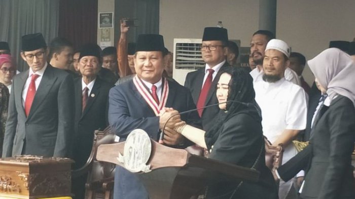 Prabowo Terima Penghargaan The Star of Soekarno dari Rachmawati