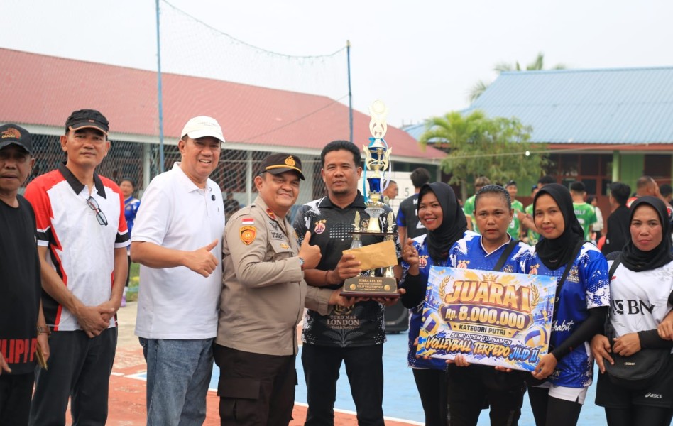 Wabup Muzamil Tutup Semi Open Turnamen Volleyball Terpedo Jilid II