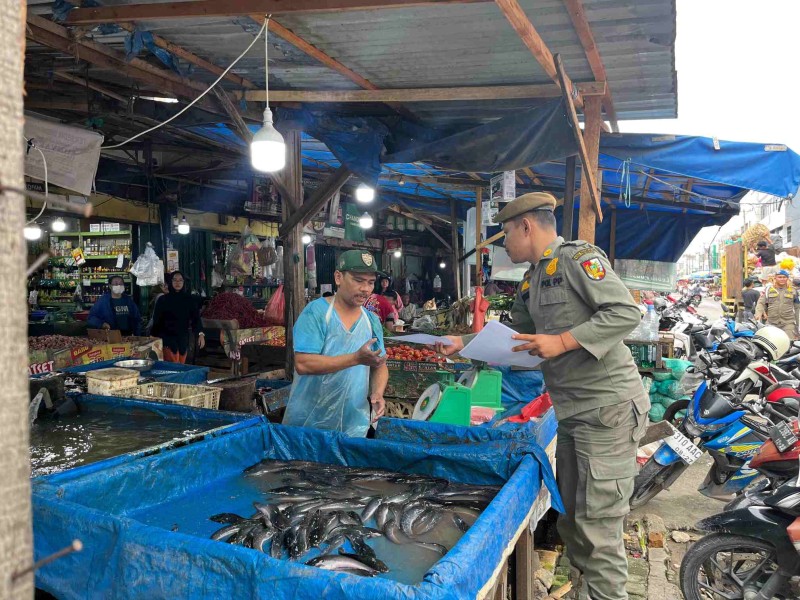 Pemko Pekanbaru Minta Pedagang Kosongkan Jalan Teratai