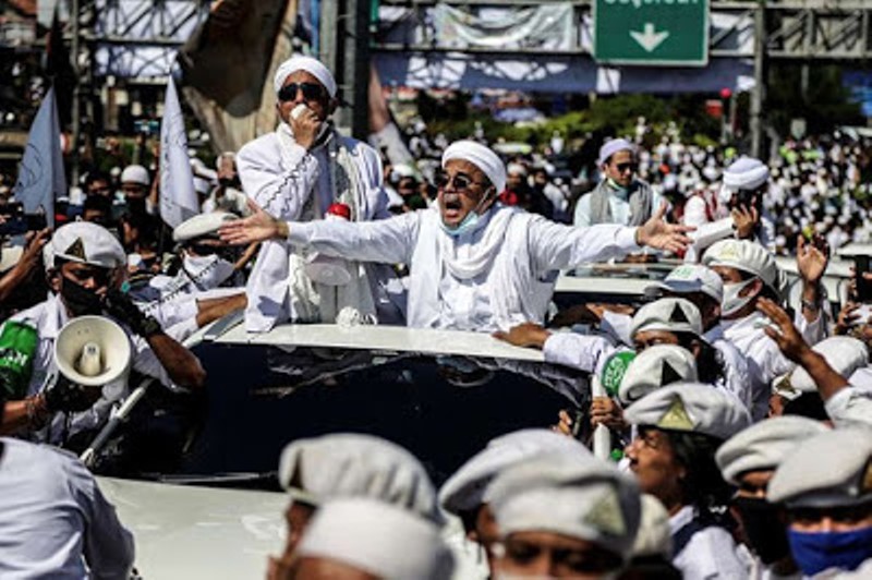 Terus Bertambah, Ini Sederet Pejabat yang Dicopot Akibat Kerumunan Massa Rizieq