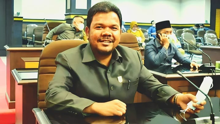 Sejumlah Pejabat Pekanbaru Dinonaktifkan, Anggota DPRD Minta Zulhelmi dan Zulfahmi Juga Dicopot