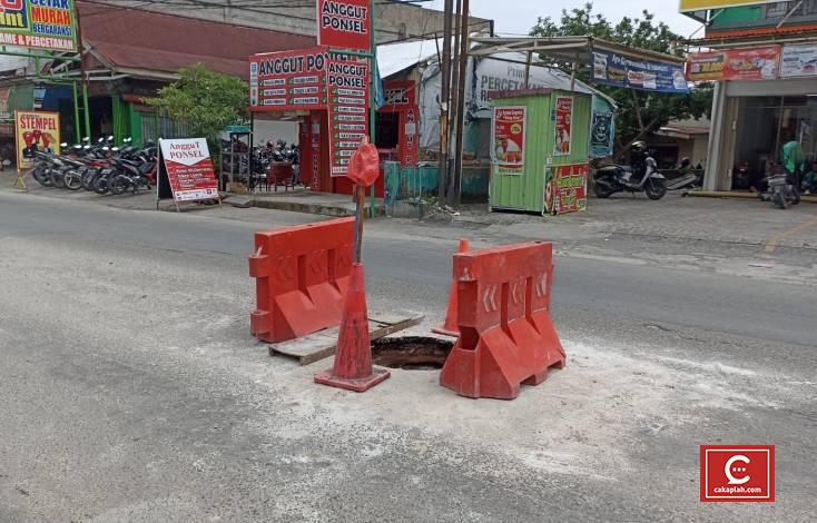 Jalan Rusak Akibat IPAL dan PDAM di Pekanbaru Ancam Keselamatan Warga