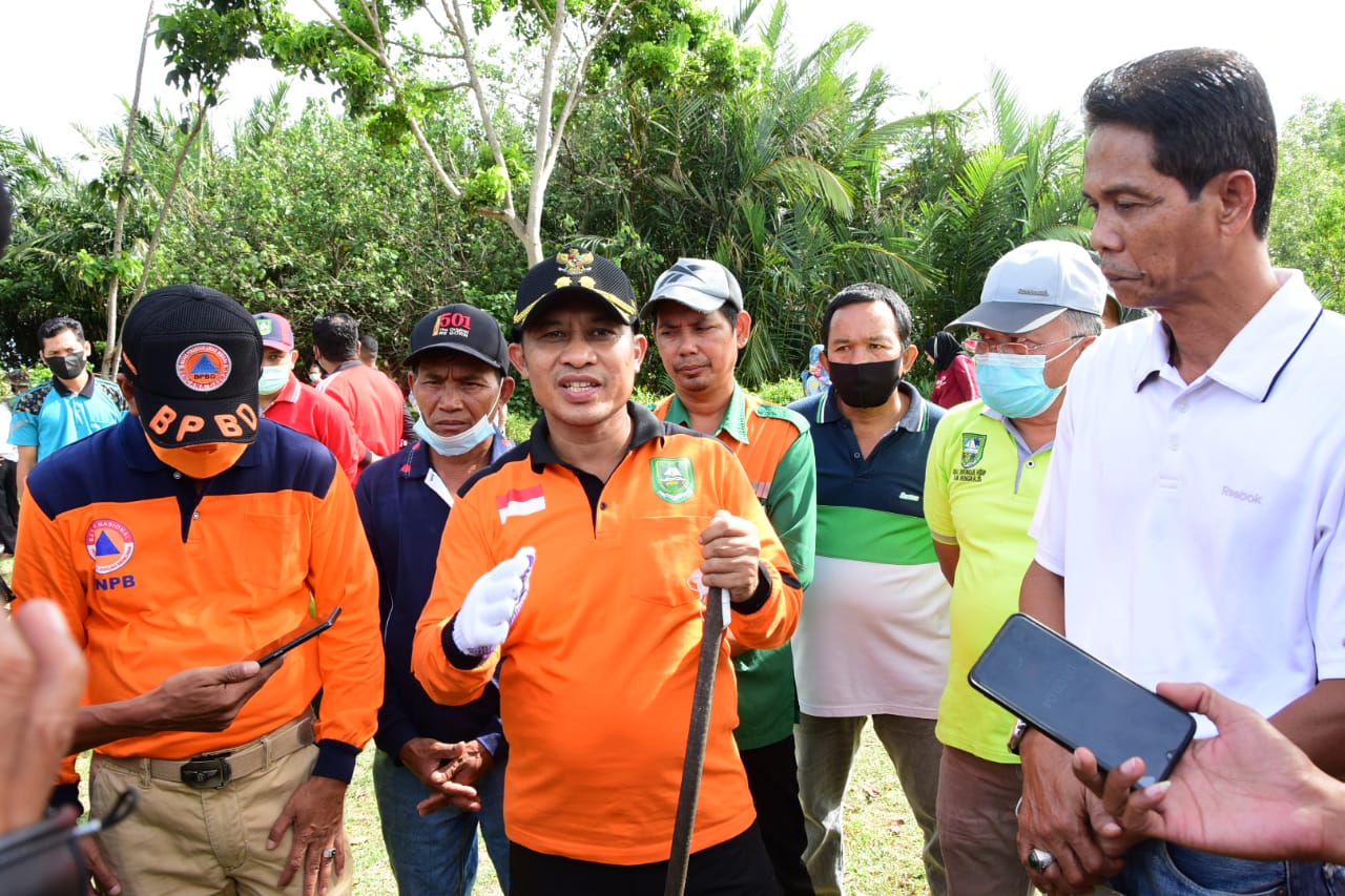 Gotong Royong di Pelabuhan Ro-Ro Sei. Selari, Ini Kata Wabup Bagus Santoso