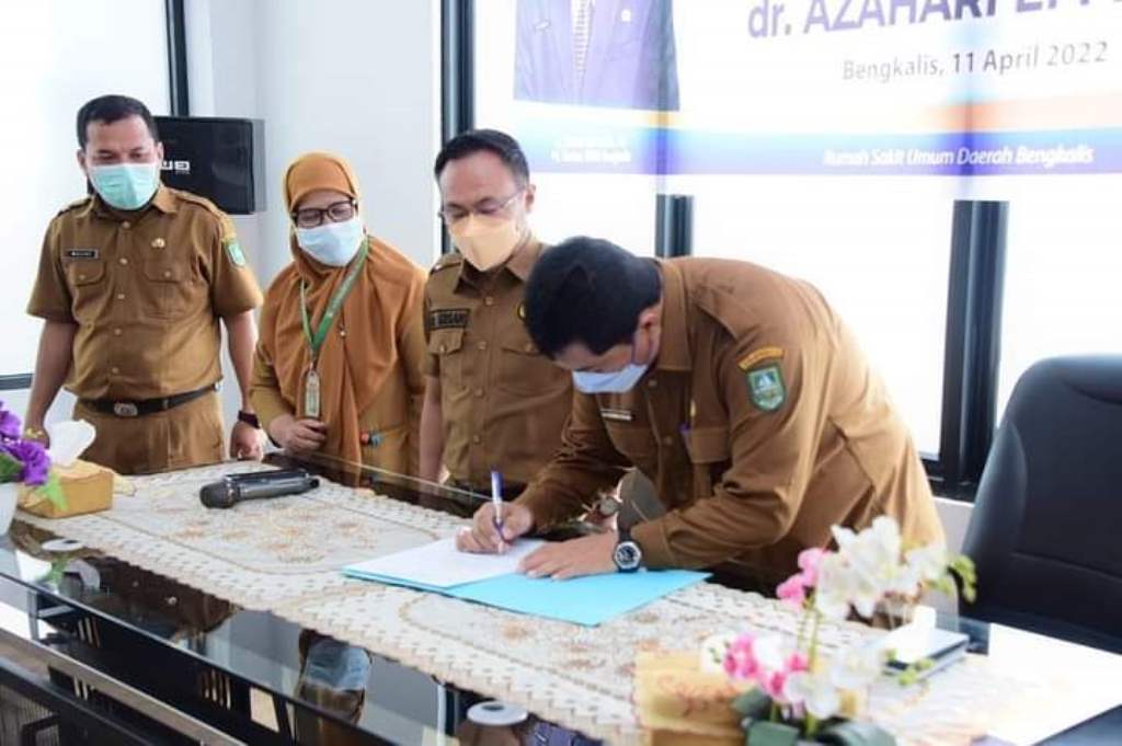 dr. Azahari Effendi Jabat Direktur RSUD Bengkalis