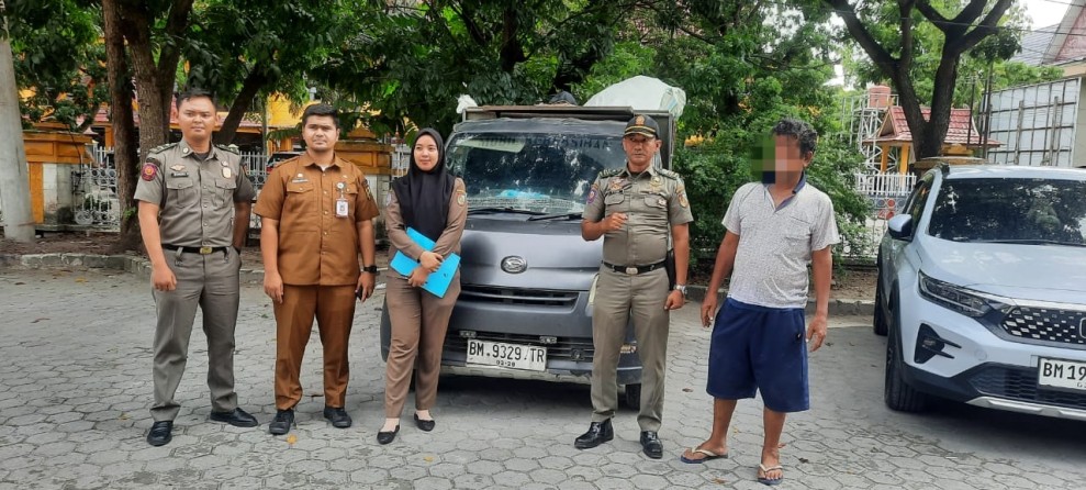 Masih Nekat Beroperasi, Satgas DLHK Pekanbaru Kembali Tangkap Angkutan Sampah Mandiri