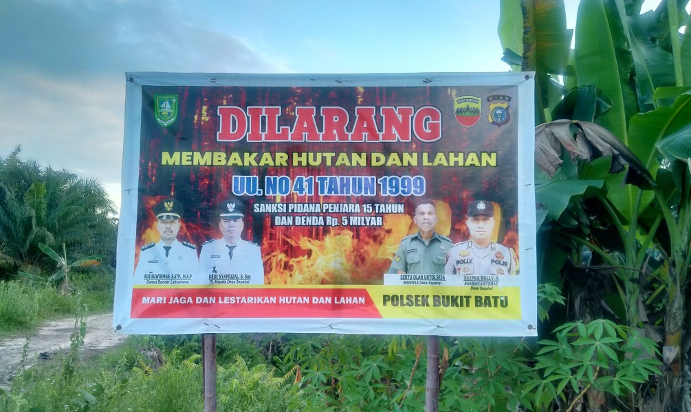Stop Pembakaran Hutan dan Lahan, Bhabinkamtibmas Imbau Jangan Membuka Lahan dengan Cara Membakar