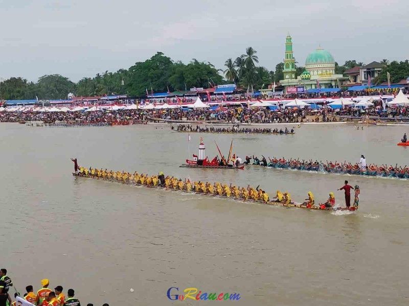 Inilah 15 Finalis Festival Pacu Jalur 2025, Siapakah yang akan Bawa Pulang Kerbau Gibran?