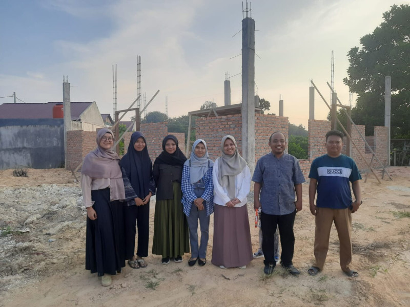 Tiga Dosen Fakultas Teknik Unilak Bantu Pendirian Musala di Kecamatan Kulim Pekanbaru