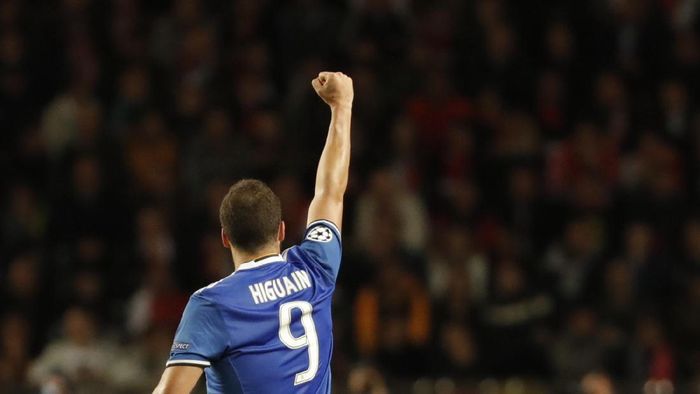 Higuain Akhirnya Mau Gabung Roma?