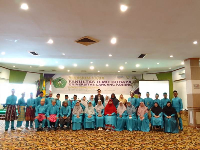 Yudisium  XXXIX Fakultas Ilmu Budaya Unilak Dikemas dengan Seni Pertunjukan Tradisional Melayu